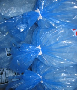 Vente, fabrication et distribution de sac de glace en cube avec congélateur pour tout type d'évènements ou de commerces